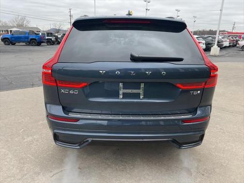 2025 Volvo XC60 Plug-In Hybrid T8 Plus