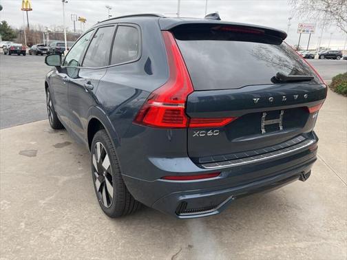 2025 Volvo XC60 Plug-In Hybrid T8 Plus