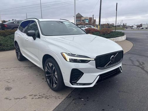 2026 Volvo XC60 B5 Plus