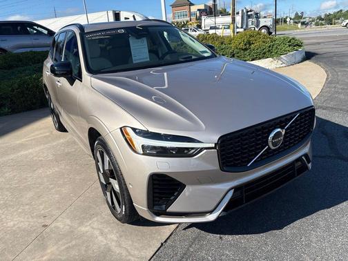 Bright Dusk Metallic 2025 Volvo XC60 Plug-In Hybrid Ultra, T8 AWD Electric/Gasoline, Dark