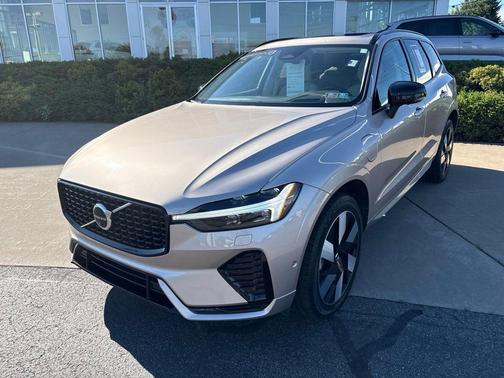 Bright Dusk Metallic 2025 Volvo XC60 Plug-In Hybrid Ultra, T8 AWD Electric/Gasoline, Dark