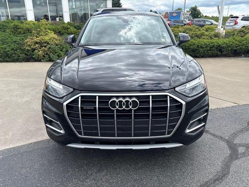 Brilliant Black 2021 Audi Q5 45 Premium