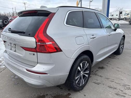 2023 Volvo XC60 B5 Core