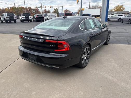 2024 Volvo S90 B6 Ultimate