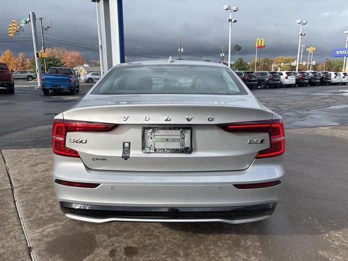 2025 Volvo S60 B5 Core