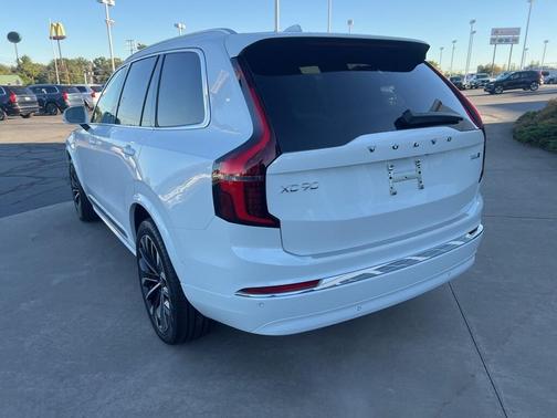 2026 Volvo XC90 B6 Plus 7-Seater