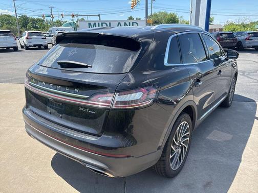 INFINITE BLACK 2020 Lincoln Nautilus Reserve
