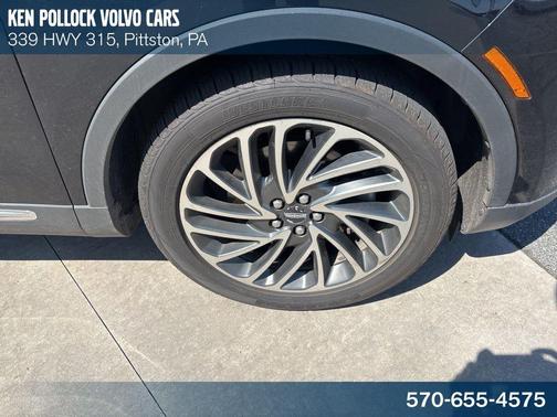INFINITE BLACK 2020 Lincoln Nautilus Reserve