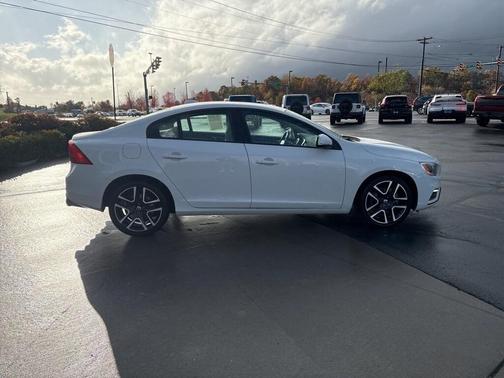 2018 Volvo S60 T5 Dynamic
