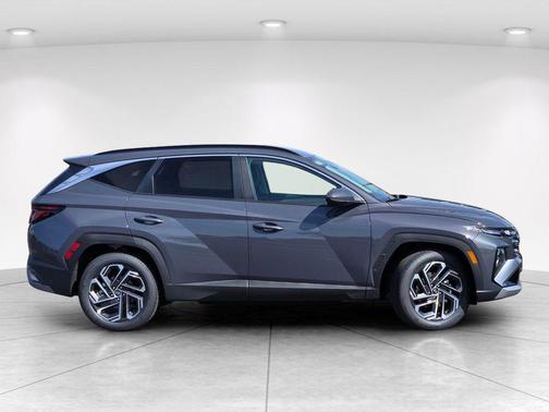 Ecotronic Gray 2026 Hyundai TUCSON SEL Plus