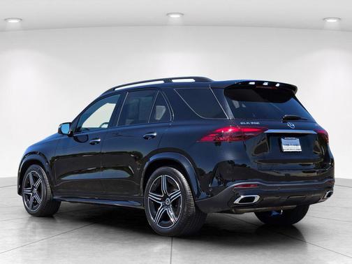 Obsidian Black Metallic 2025 Mercedes-Benz GLE 350 4MATIC