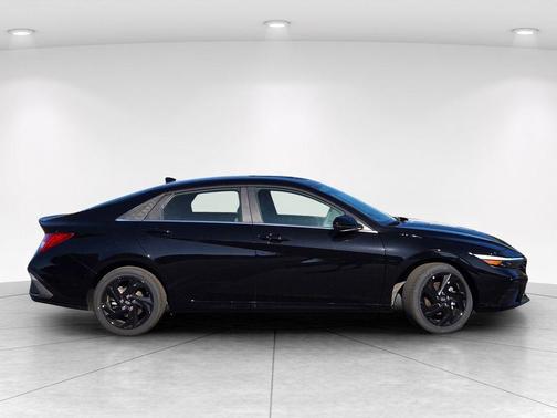 Abyss Black 2026 Hyundai ELANTRA Sport