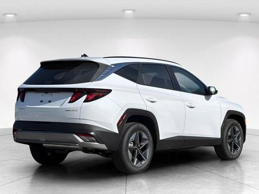Creamy White Pearl 2026 Hyundai TUCSON Hybrid SEL