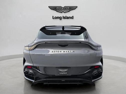 2025 Aston Martin DBX 707