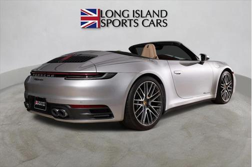 2022 Porsche 911 Carrera