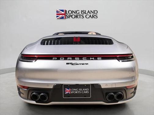 2022 Porsche 911 Carrera