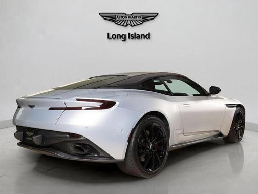 2020 Aston Martin DB11 V8