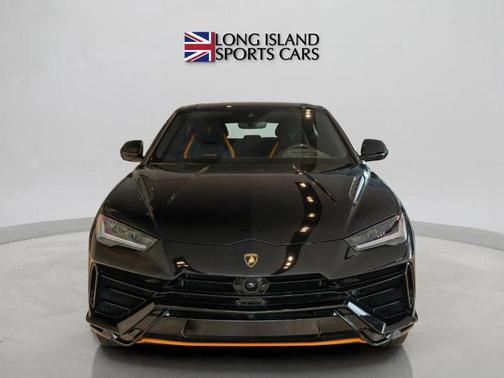 Black 2024 Lamborghini Urus S