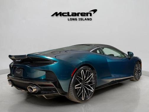 2023 McLaren GT Base