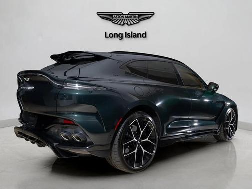 2026 Aston Martin DBX 707