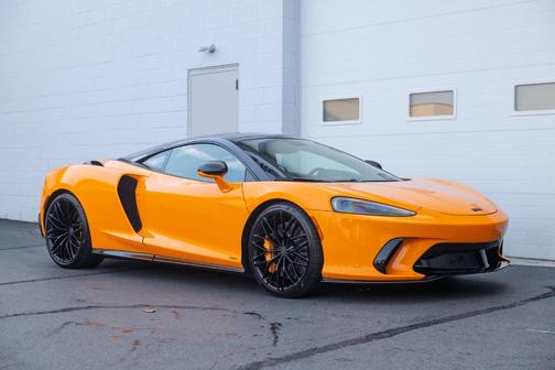 McLaren Orange 2025 McLaren GTS