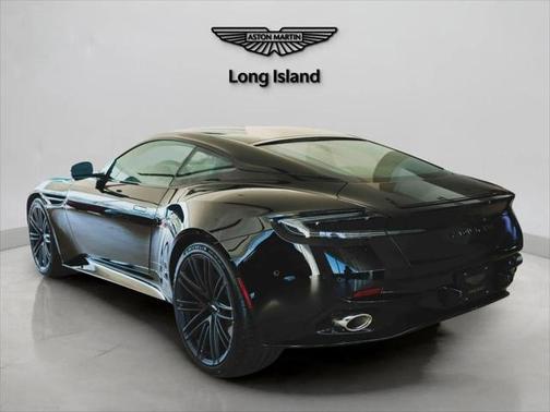2025 Aston Martin DB12 Base