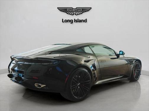 2025 Aston Martin DB12 Base