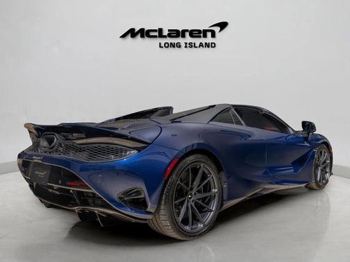2026 McLaren 750S Base