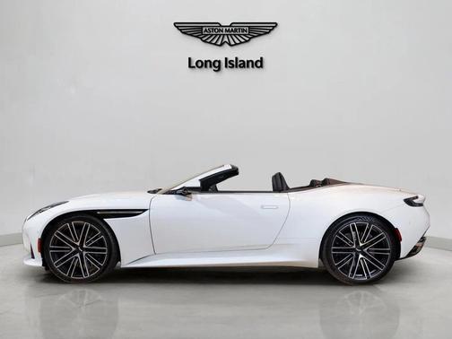 2025 Aston Martin DB12 Volante