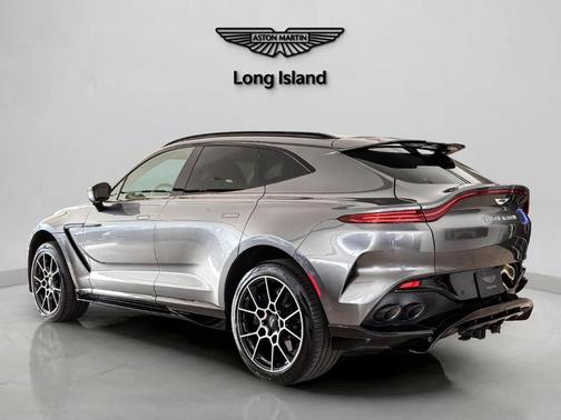 2025 Aston Martin DBX 707