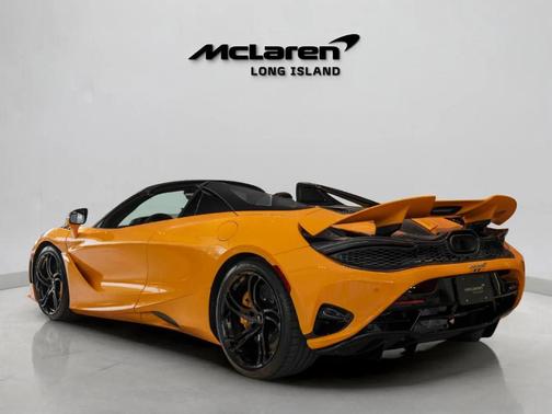 McLaren Orange 2024 McLaren 750S Base