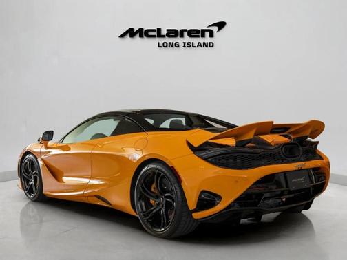 McLaren Orange 2024 McLaren 750S Base