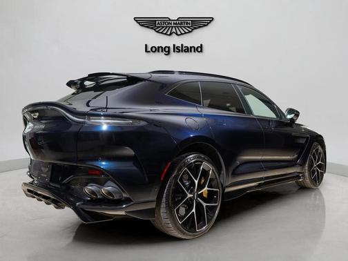 2026 Aston Martin DBX 707