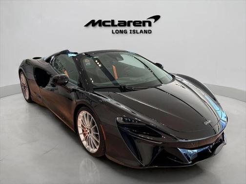 2025 McLaren Artura