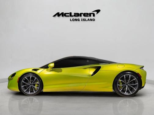 2023 McLaren Artura TechLux