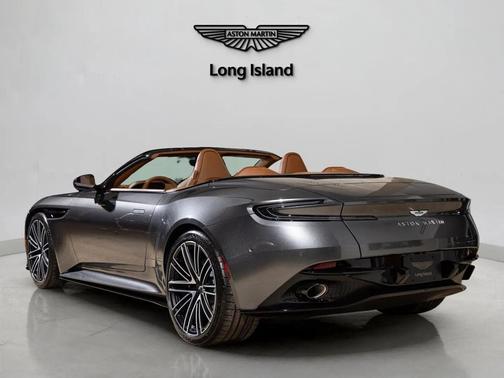 2026 Aston Martin DB12 Volante