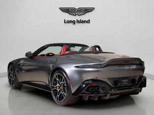 2023 Aston Martin Vantage Base