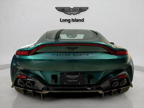 2025 Aston Martin Vantage Base