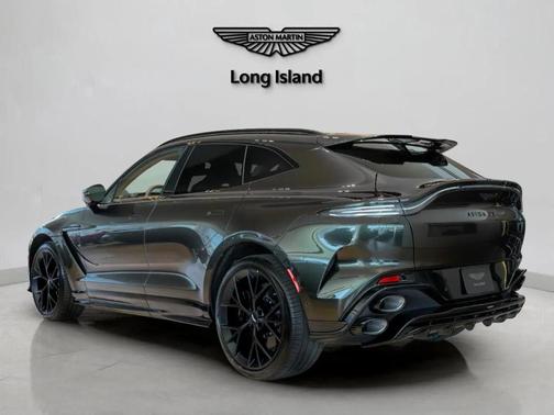 Minotaur Green 2026 Aston Martin DBX S