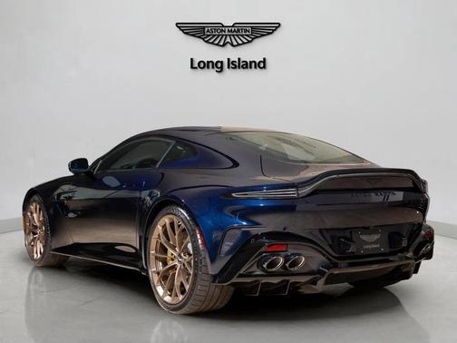 2026 Aston Martin Vantage Base