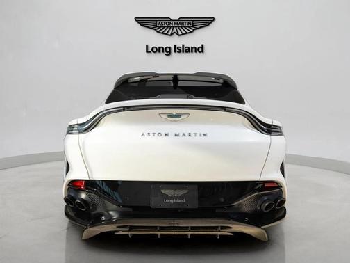 2025 Aston Martin DBX 707