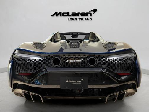 2024 McLaren Artura 