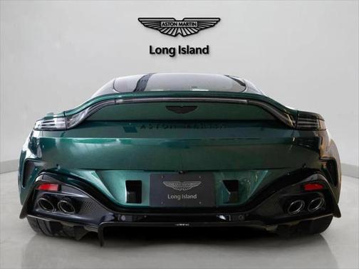 2025 Aston Martin Vantage Base