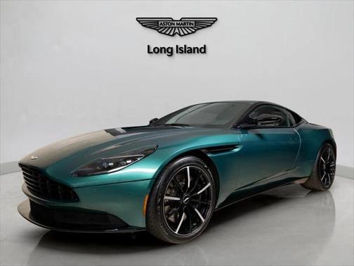 2022 Aston Martin DB11 V8