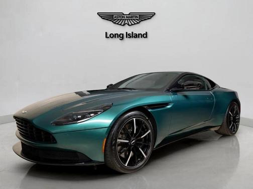 2022 Aston Martin DB11 V8