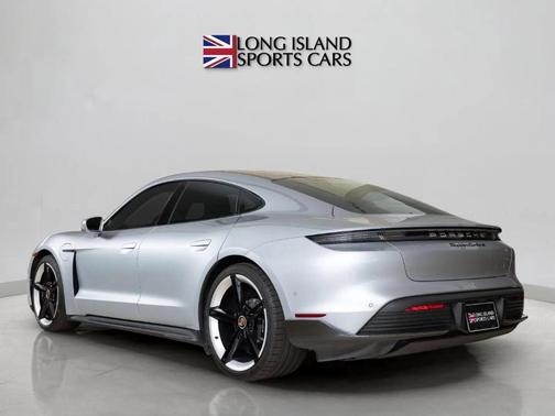 2020 Porsche Taycan Turbo S