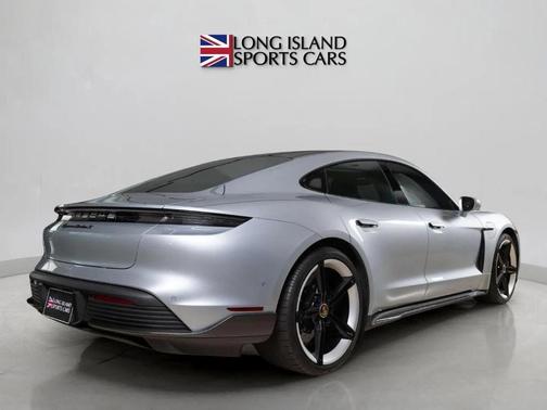 2020 Porsche Taycan Turbo S