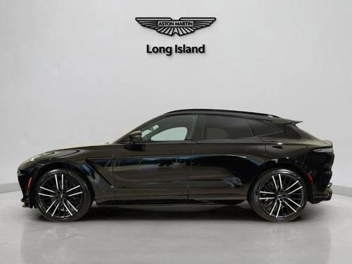2025 Aston Martin DBX 707