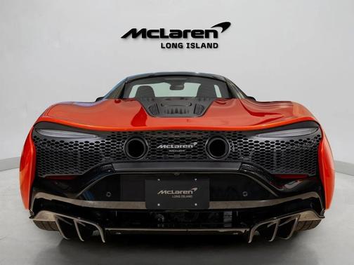 2023 McLaren Artura TechLux