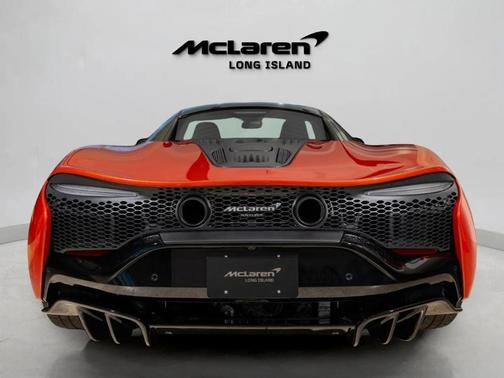 2023 McLaren Artura TechLux